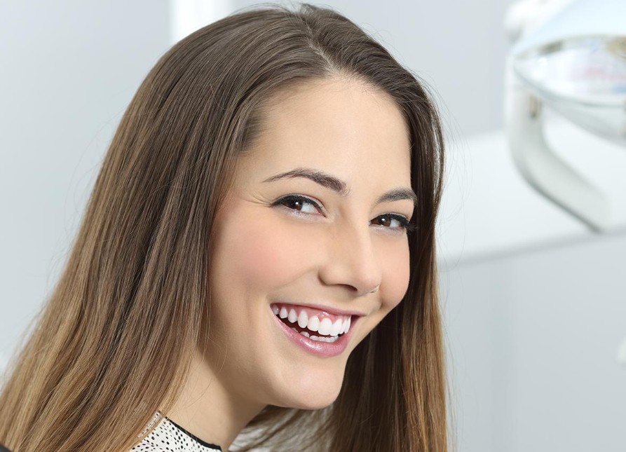 Zahnarztpraxis und Zahngesundheit: Vorsorge, Behandlung und Wohlbefinden